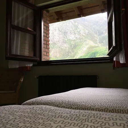 Country house A Pie De Picos